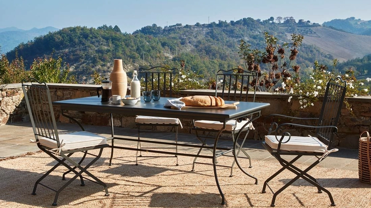 Tavolo e Sedie Toscana in ferro di Unopiu