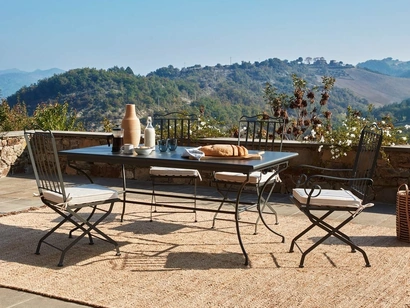 Tavolo e Sedie Toscana in ferro di Unopiu