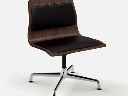 Sedia Vega in legno di Sigerico